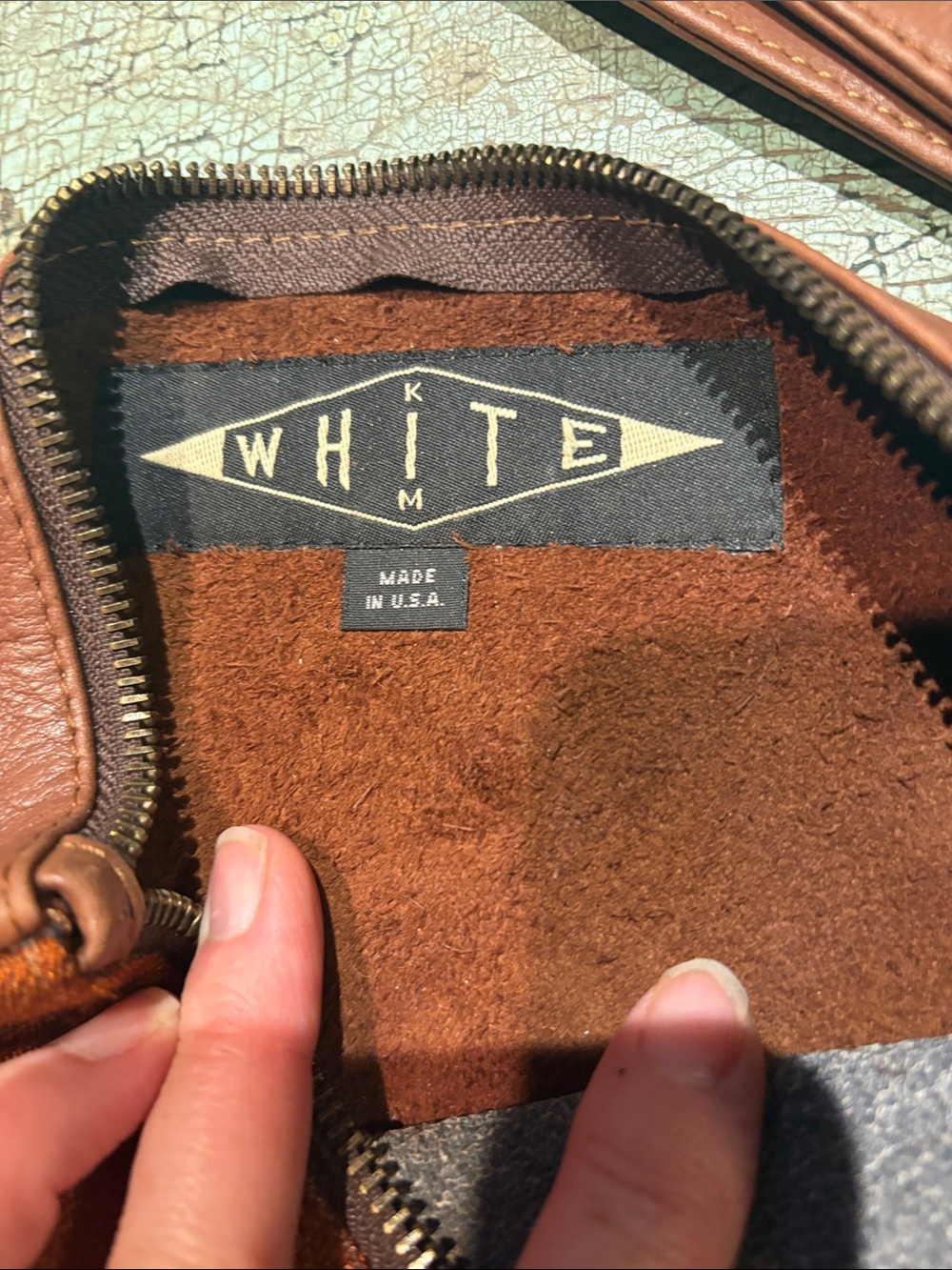 Kim White Camaro Auto Upholstery Leather Wristlet Clutch Made in USA - Picture 4 of 4